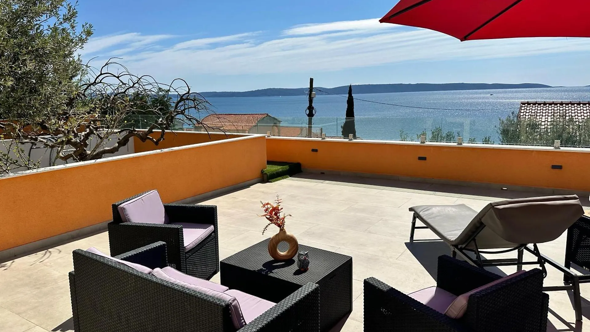 Poolside Apartment House Nina Trogir