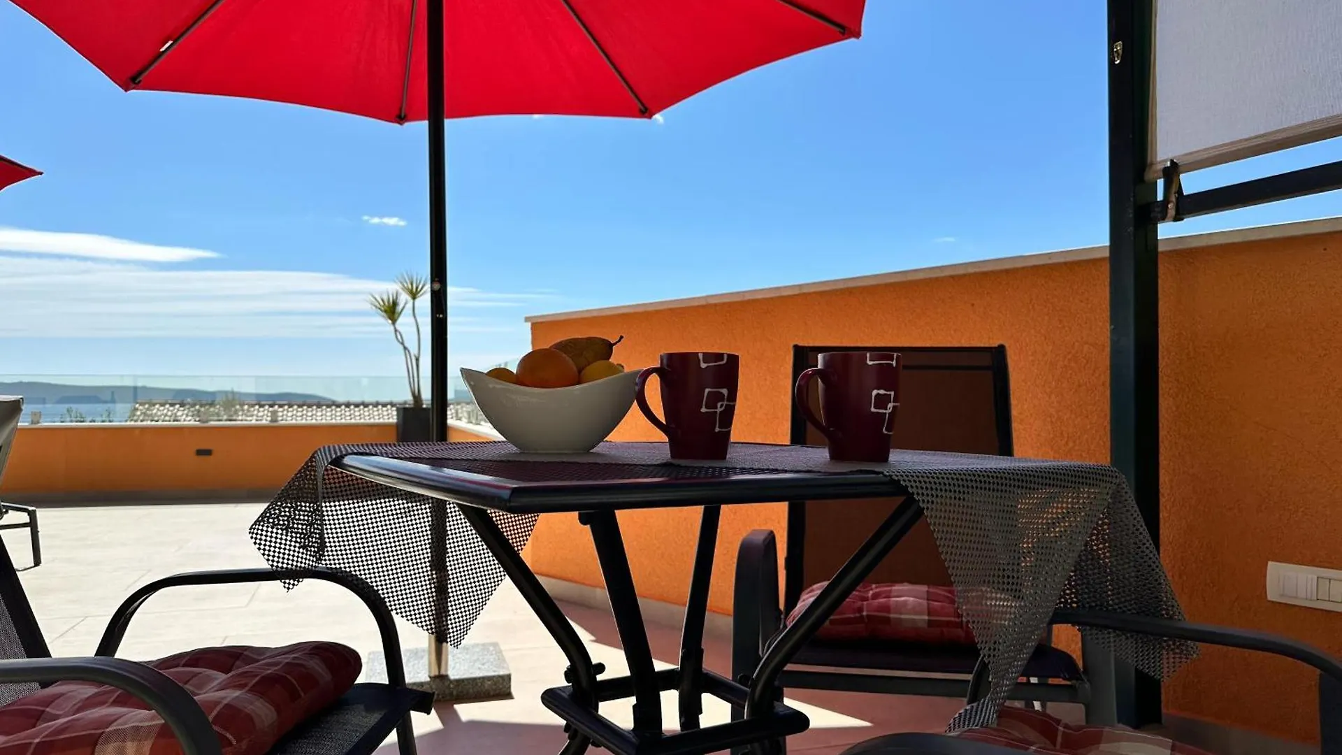 Poolside Apartment House Nina Trogir