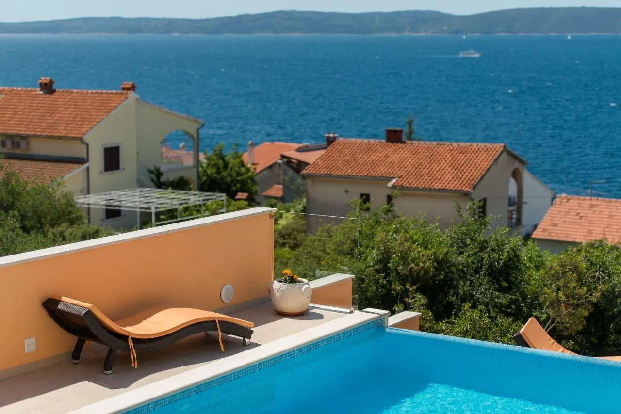 Poolside Apartment House Nina Trogir